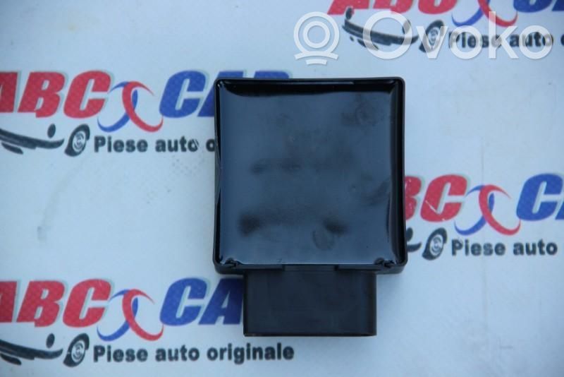 Autres unités de commande / modules   5Q0906121B