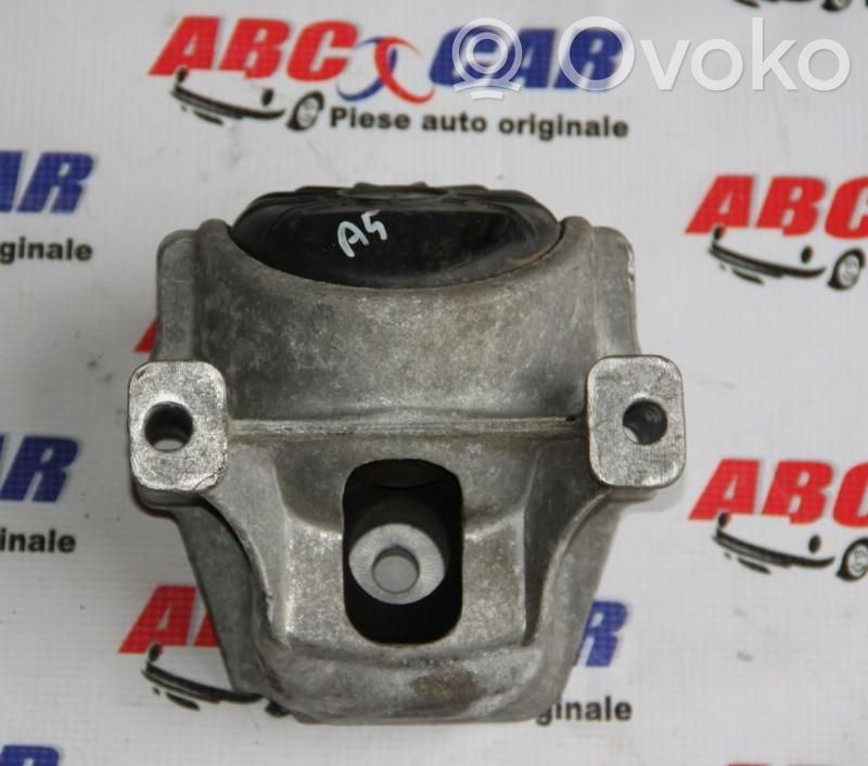 Engine mount bracket   8R0199381