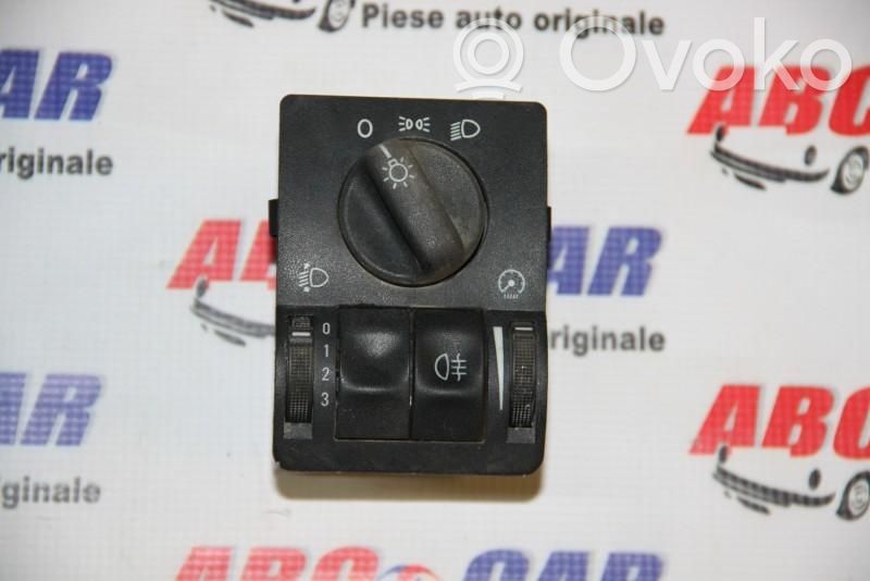 Opel Astra G Light switch 