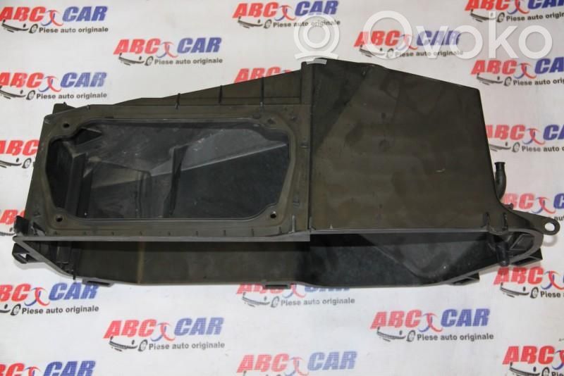 Audi Q7 4M Caja del filtro de aire 