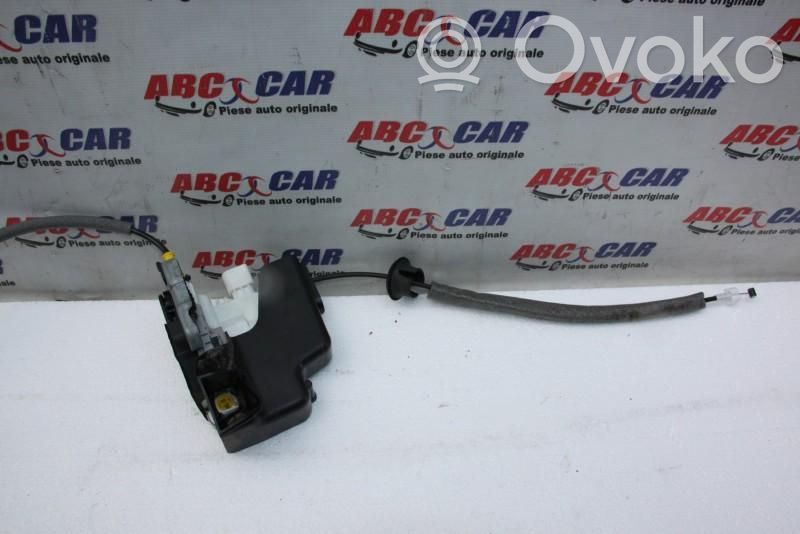Front door lock   8X1837015C