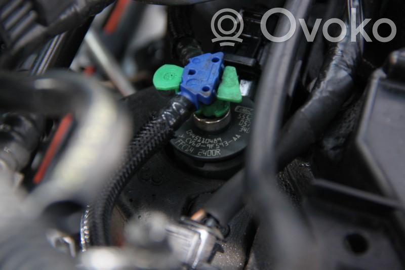 Injector combustibil   0445110489,CV6Q9F593AA