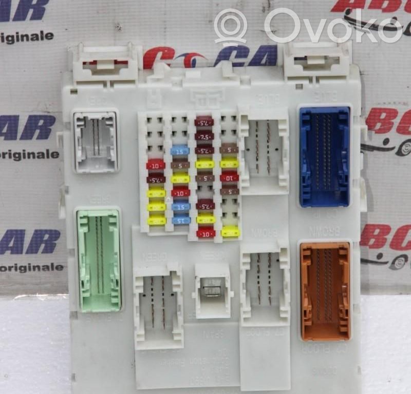 Ford Focus Juego de caja de fusibles 