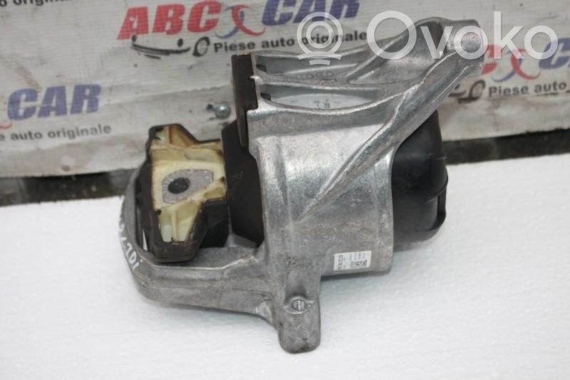 Audi A4 S4 B9 8W Engine mounting bracket 