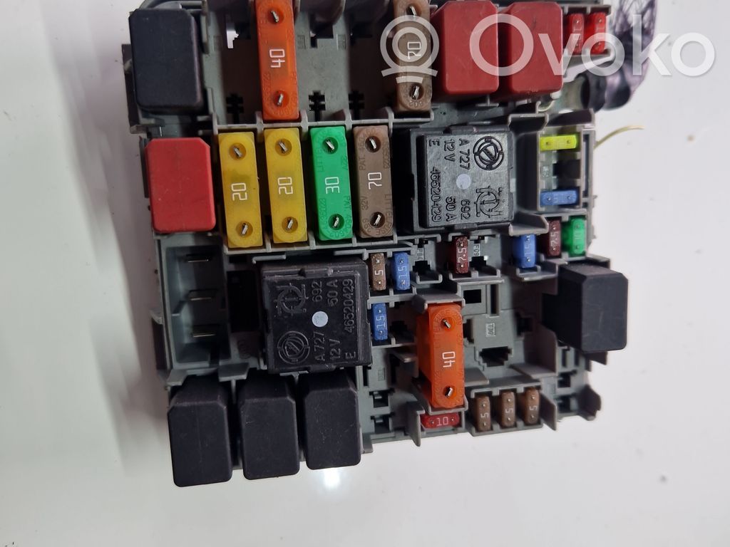 Fiat Grande Punto Módulo de fusible 