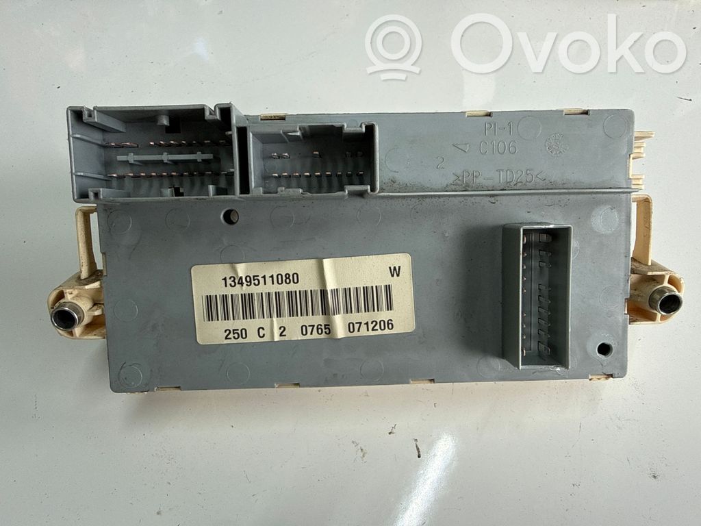 Peugeot Boxer Ramka / Moduł bezpieczników 
