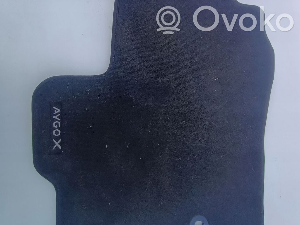 Toyota Aygo AB10 Car floor mat set 