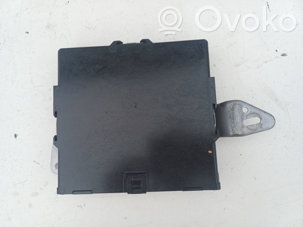 Toyota Yaris Comfort/convenience module 