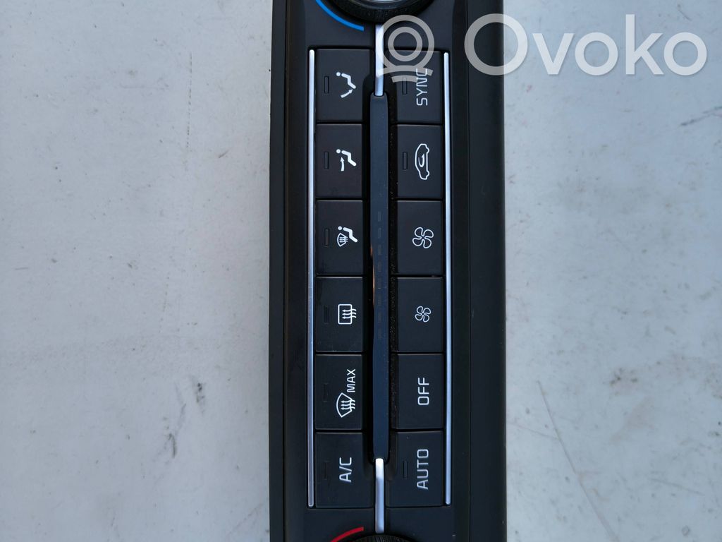 Climate control unit   97250J7210