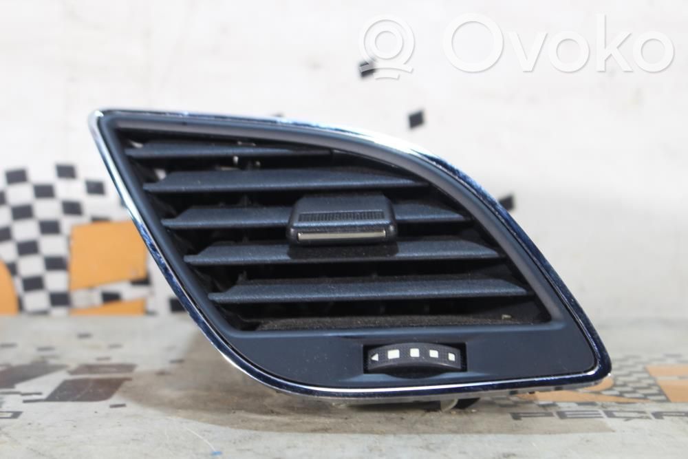 Seat Leon (5F) Центральная воздушная решётка 