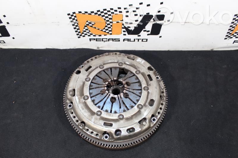 Kytkinsarja   03G141025N,030105266BM,03G105264AD,043082000742,181854000571,AUDIA3,DISCO03G141031Q,PRENSA03G141025N,SACHS,SEATALTEA,SKODAOCTAVIA,VAG,VOLKSWAGENGOLF