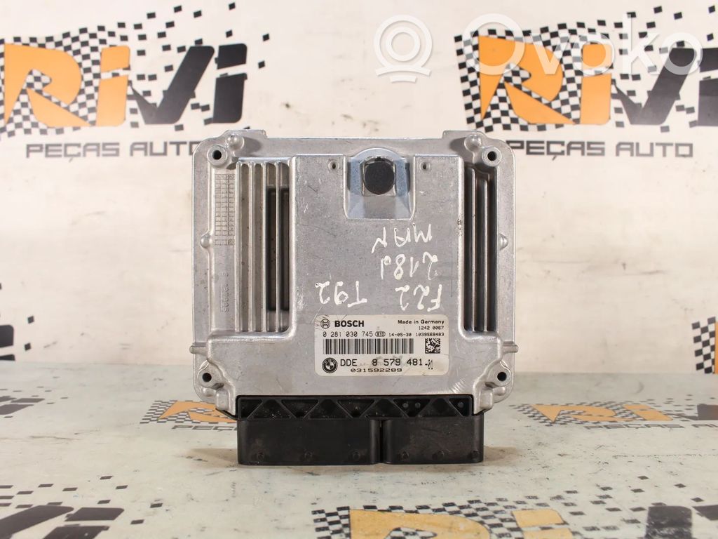 BMW 2 F22 F23 Variklio valdymo blokas 