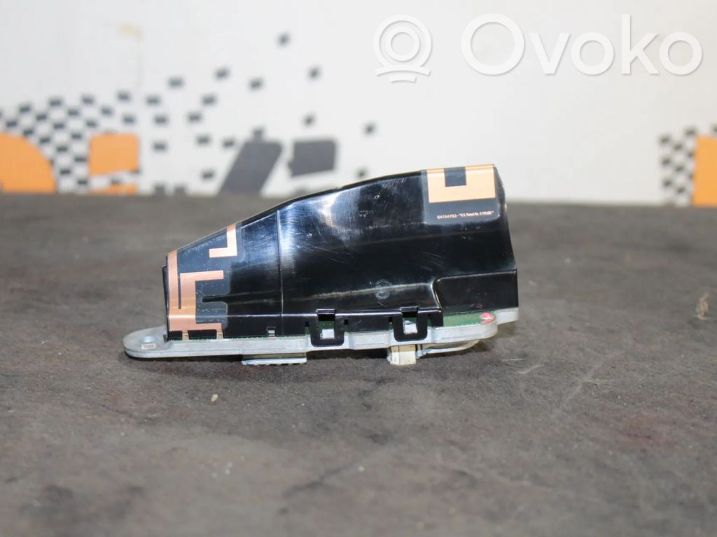 BMW 3 G20 G21 Antenos stiprintuvas 