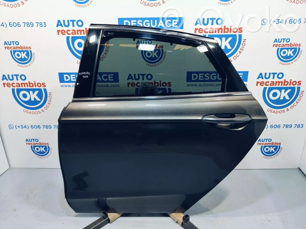 Ford Mondeo MK IV Puerta trasera 