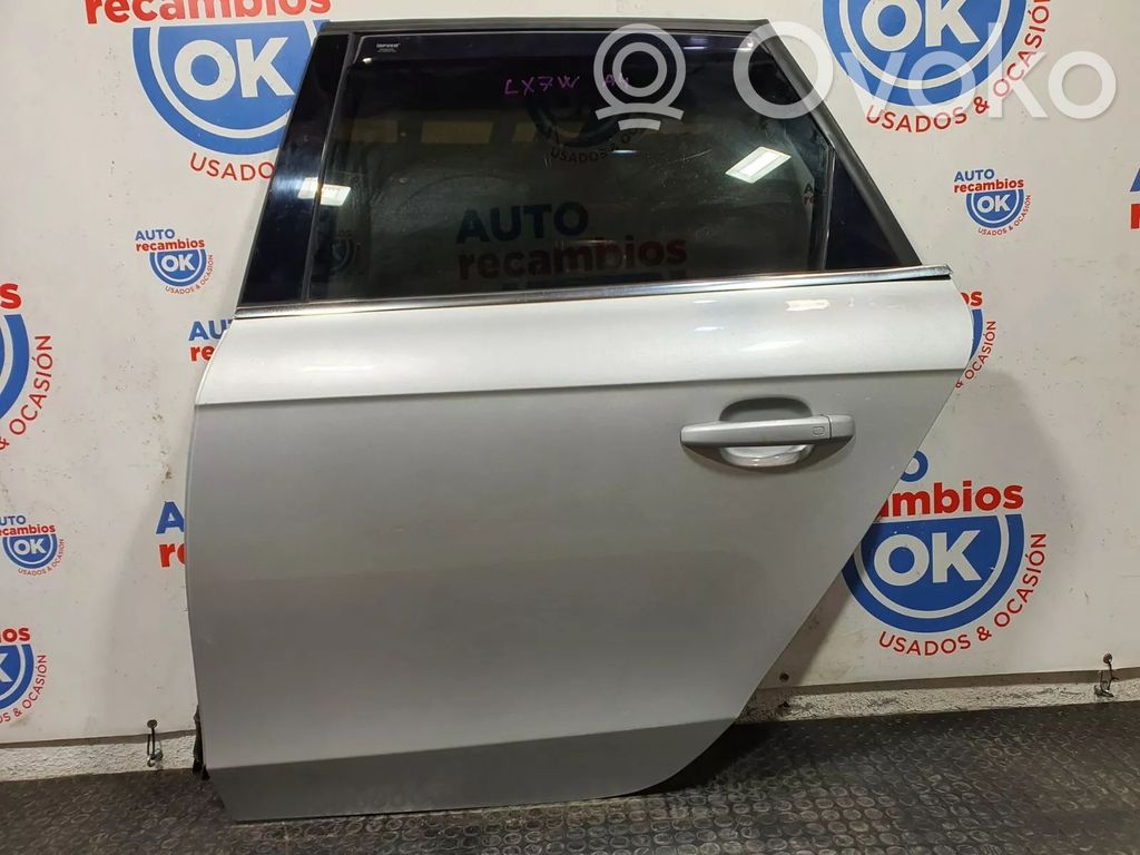 Puerta trasera   8K9833051D,8K9833051D
