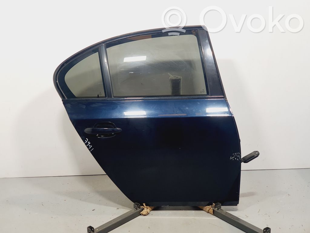 BMW 5 E60 E61 Aizmugurējās durvis 