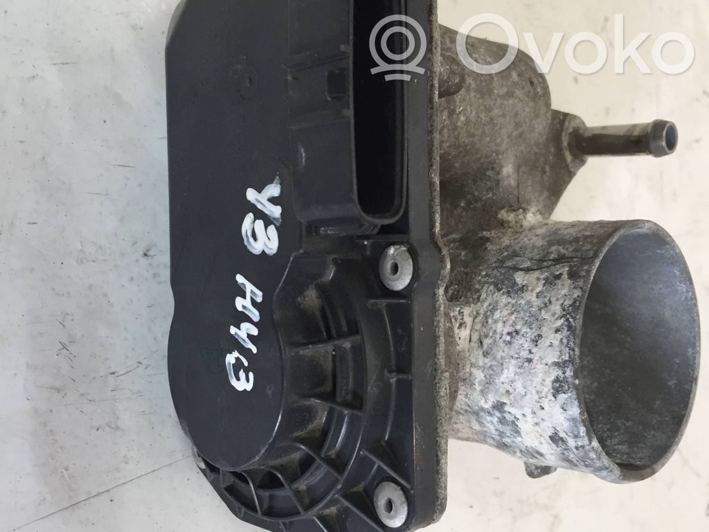 Toyota Yaris Throttle body valve 