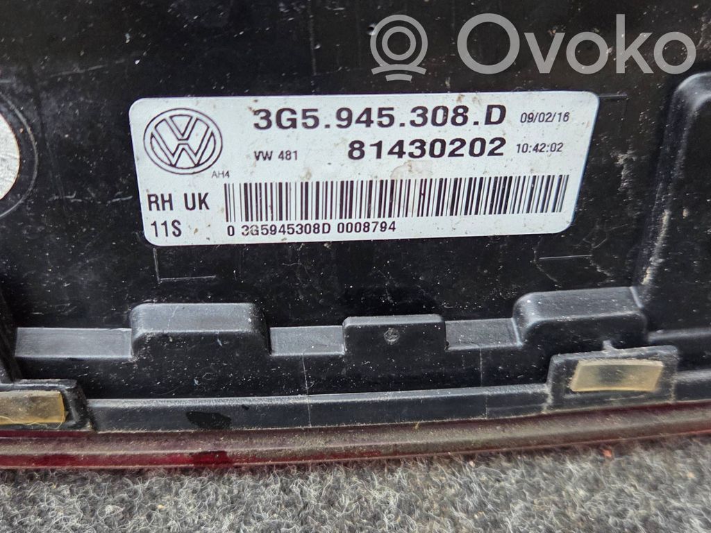 Volkswagen PASSAT B8 Lampy tylnej klapy bagażnika 