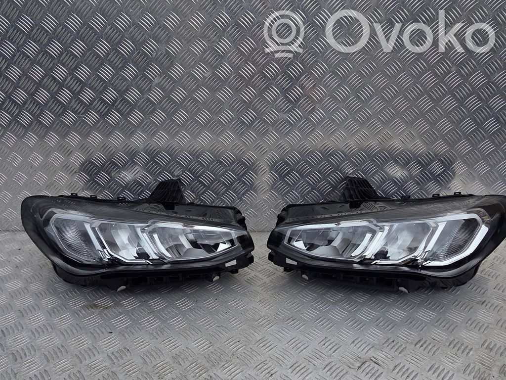 BMW 2 Active Tourer U06 Scheinwerfer 