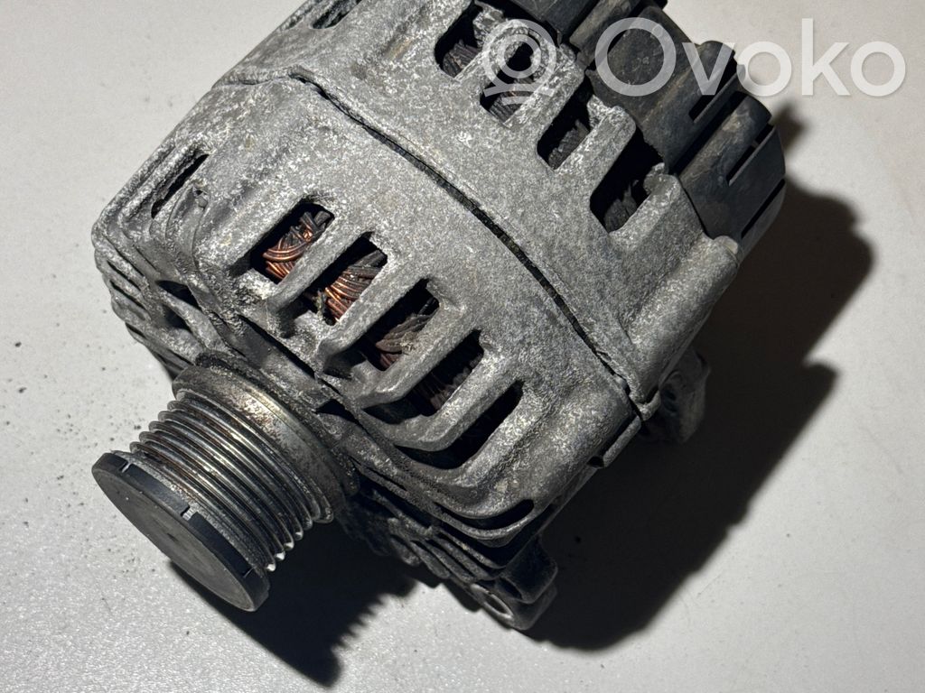 Audi A4 S4 B8 8K Generatorius 