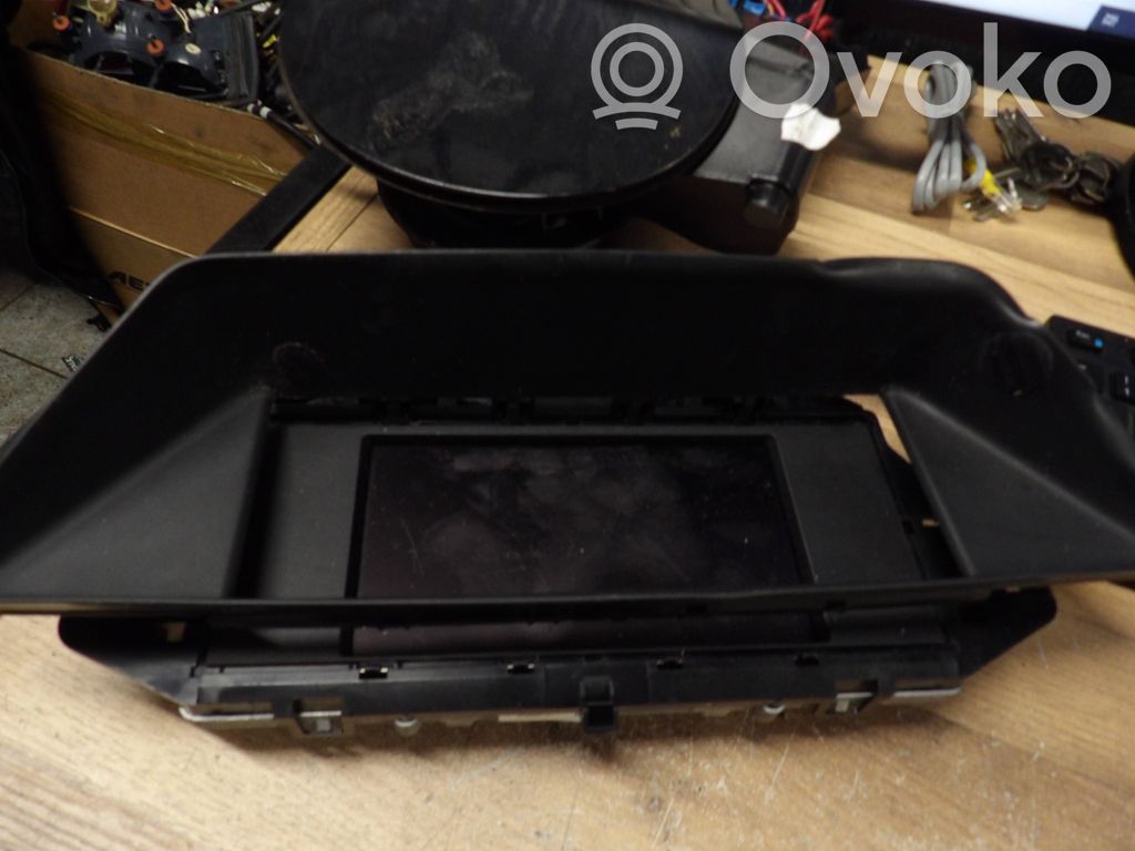 Screen/display/small screen   9231325,00215670372171498,15775116,007567037,2171498