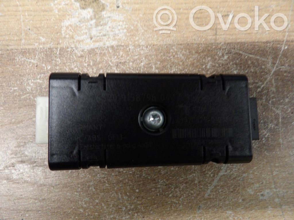 BMW 5 F10 F11 Antenos stiprintuvas 