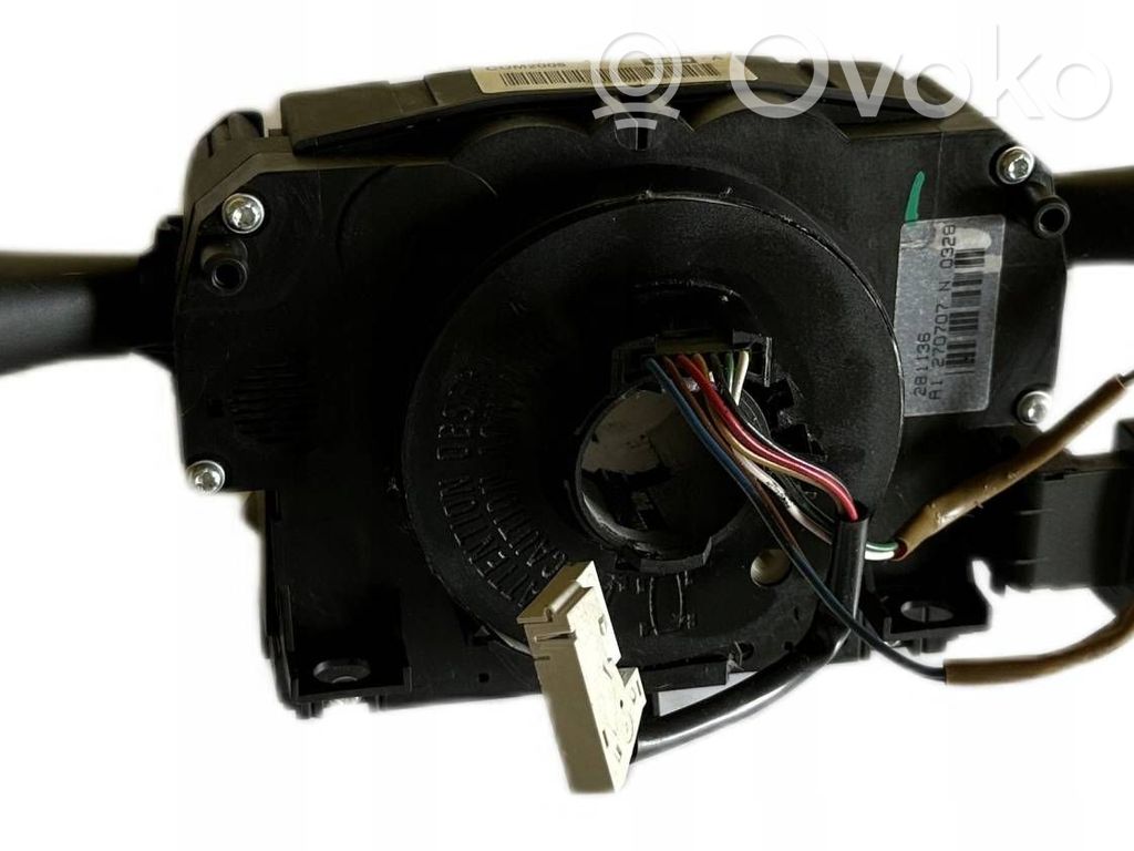 Peugeot 207 Interruptor de control multifunción 