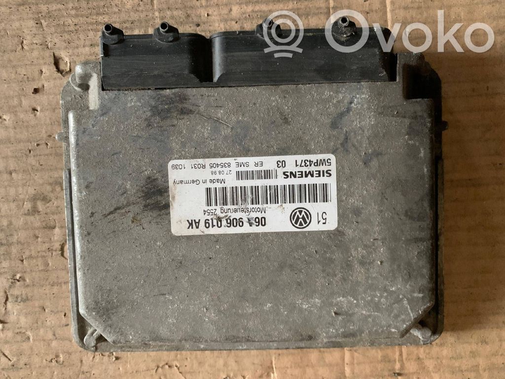 Engine control unit/module   06A906019AK