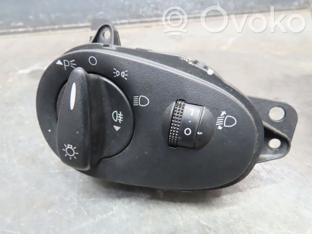 Ford Focus Light switch 