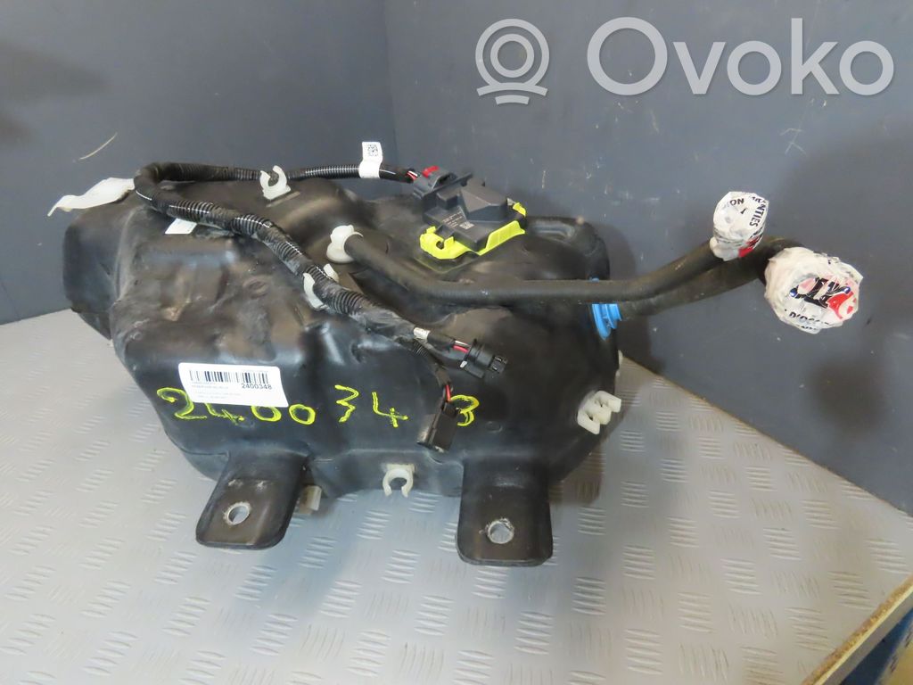 AdBlue-nestesäiliö   GK215J228AE