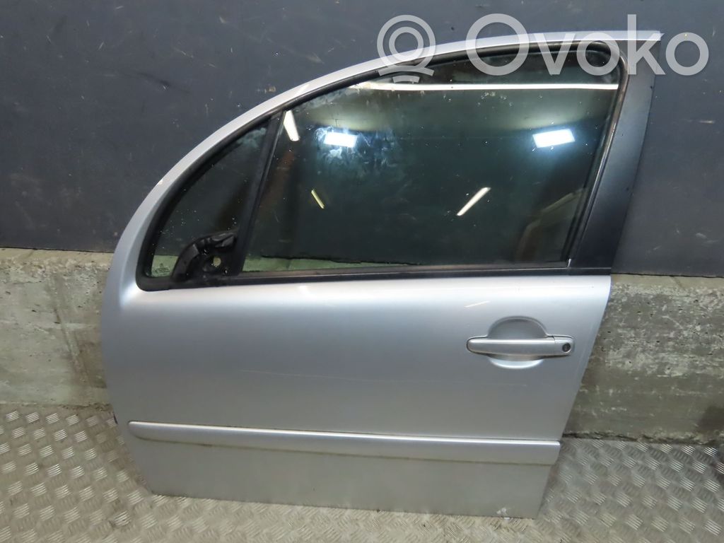 Durvis   9002V1