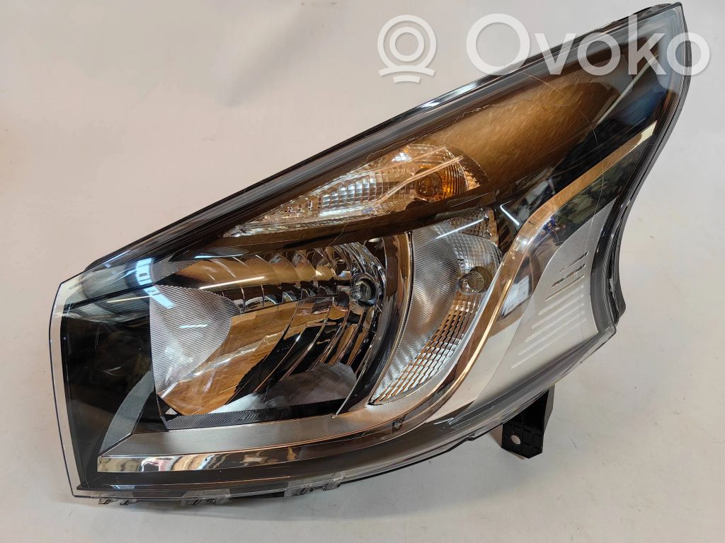 Renault Trafic III (X82) Phare frontale 