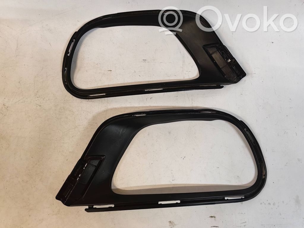 Citroen C3 Verkleidung Nebelscheinwerfer / Gitter vorne 