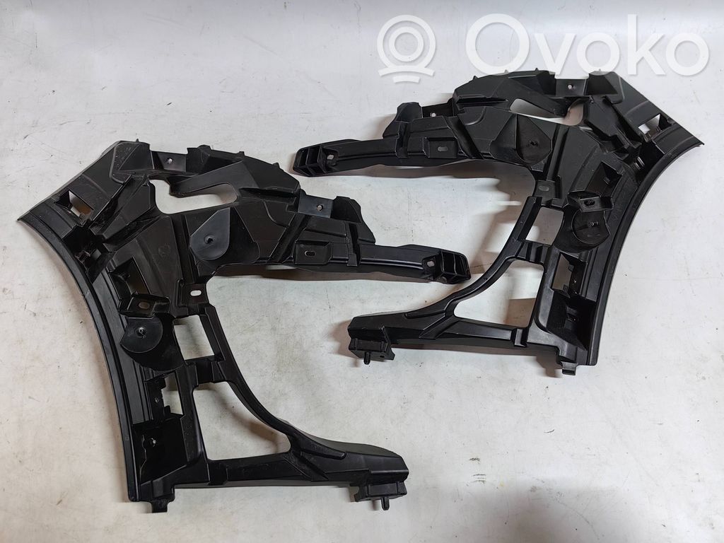 Renault Megane III Front bumper mounting bracket 