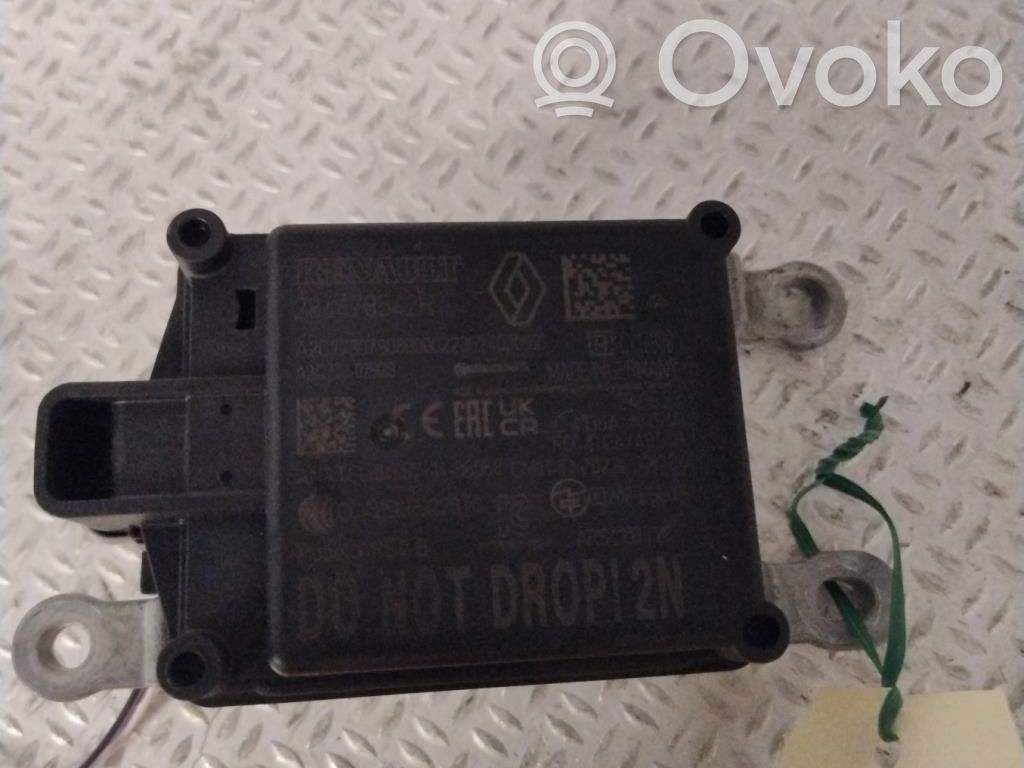 Renault Clio V Airbag deployment crash/impact sensor 