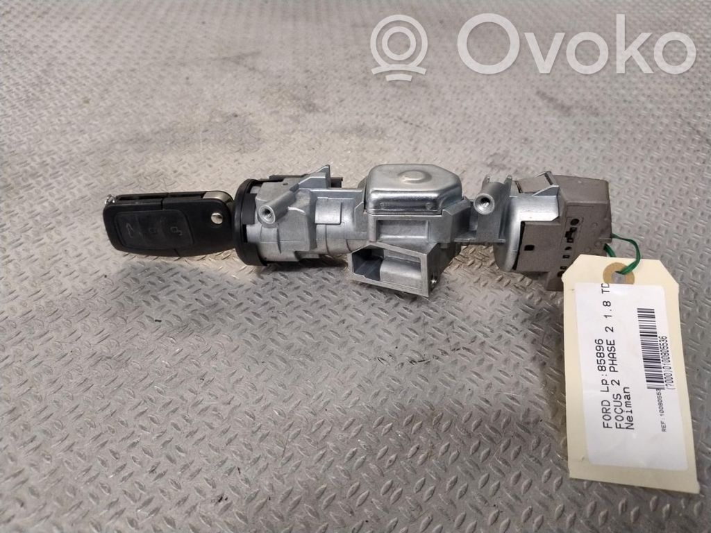 Steering wheel lock   1681167