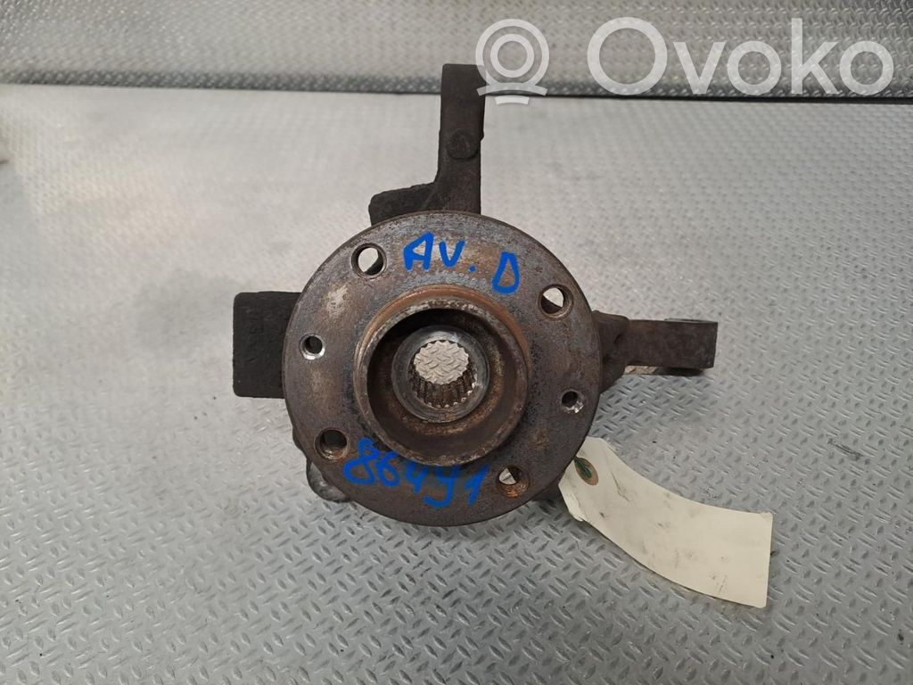 Front wheel hub spindle knuckle   8200345945