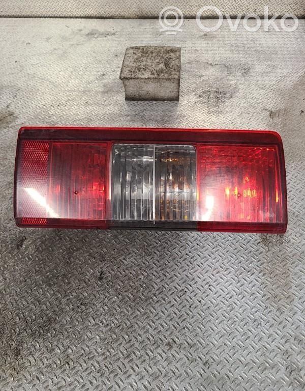 Rear/tail lights   9199760