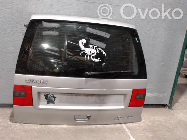 Tailgate/trunk/boot lid   8701J2