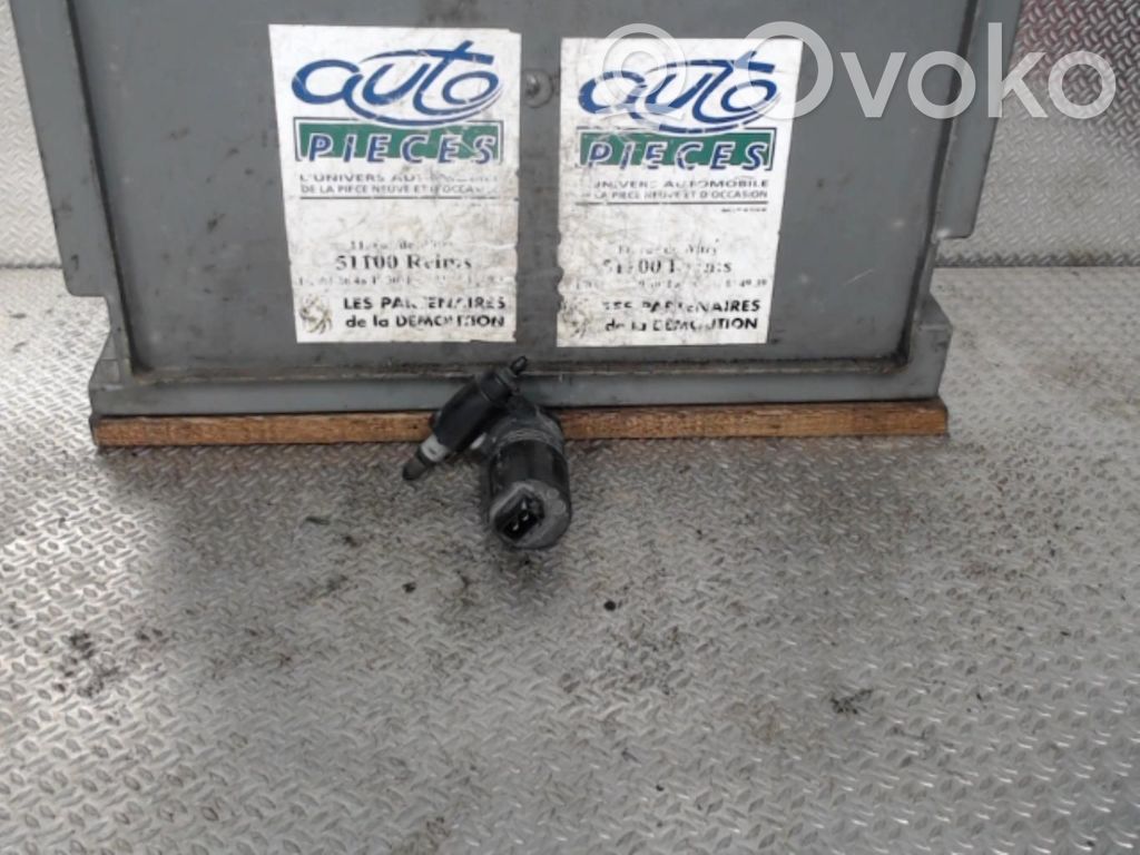 Windscreen/windshield washer pump   28920BC10A