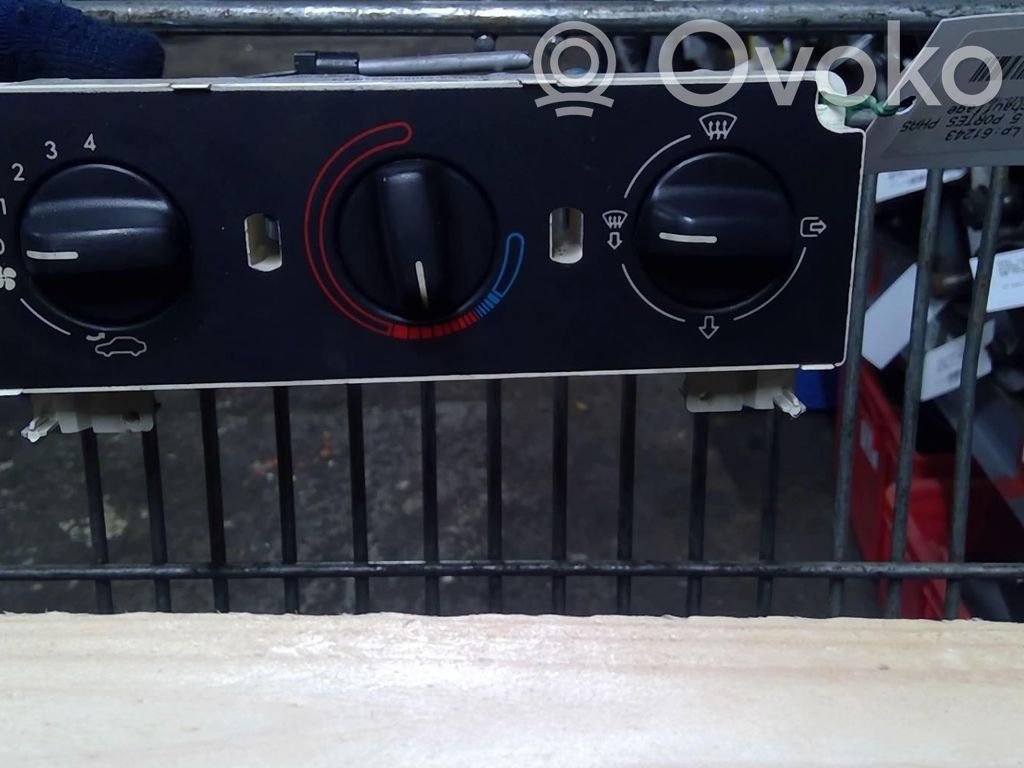 Peugeot 306 Climate control unit 