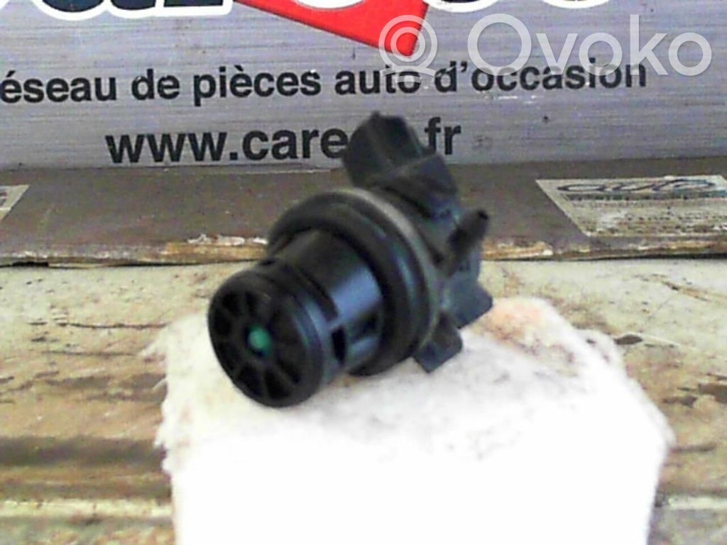 Windscreen/windshield washer pump   G22C67482
