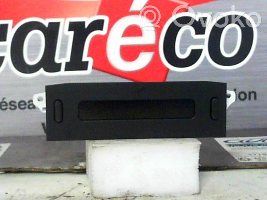 Peugeot 206+ Head up display screen 