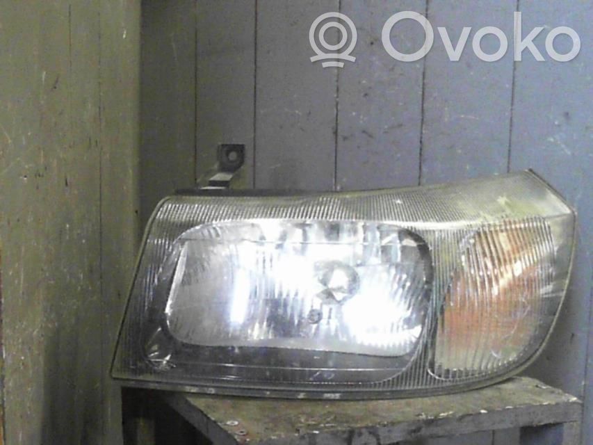 Headlight/headlamp   4696778