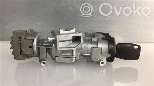 Užvedimo spynelė   3M513F880AC