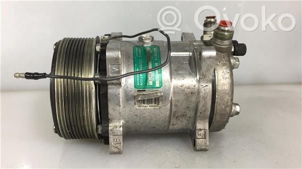 Mercedes-Benz 190 W201 Air conditioning (A/C) compressor (pump) 