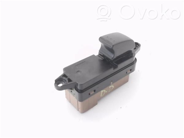 Electric window control switch   EH6366380