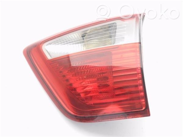 Ford C-MAX II Takaluukun takavalot 