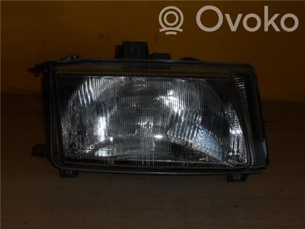 Volkswagen Caddy Lampa przednia 