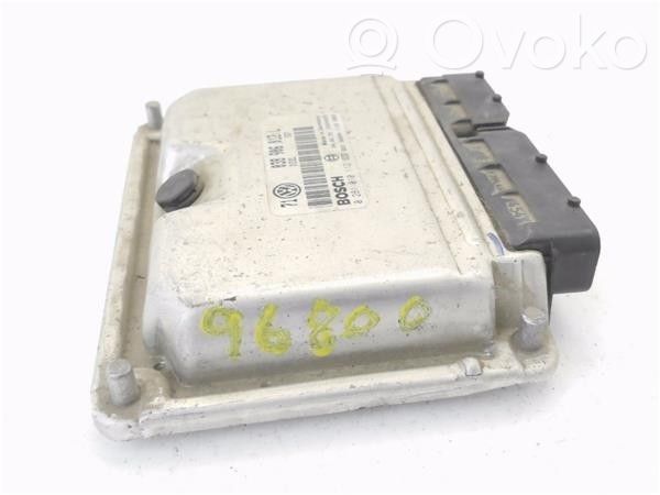 Puerta trasera   8Z0833052